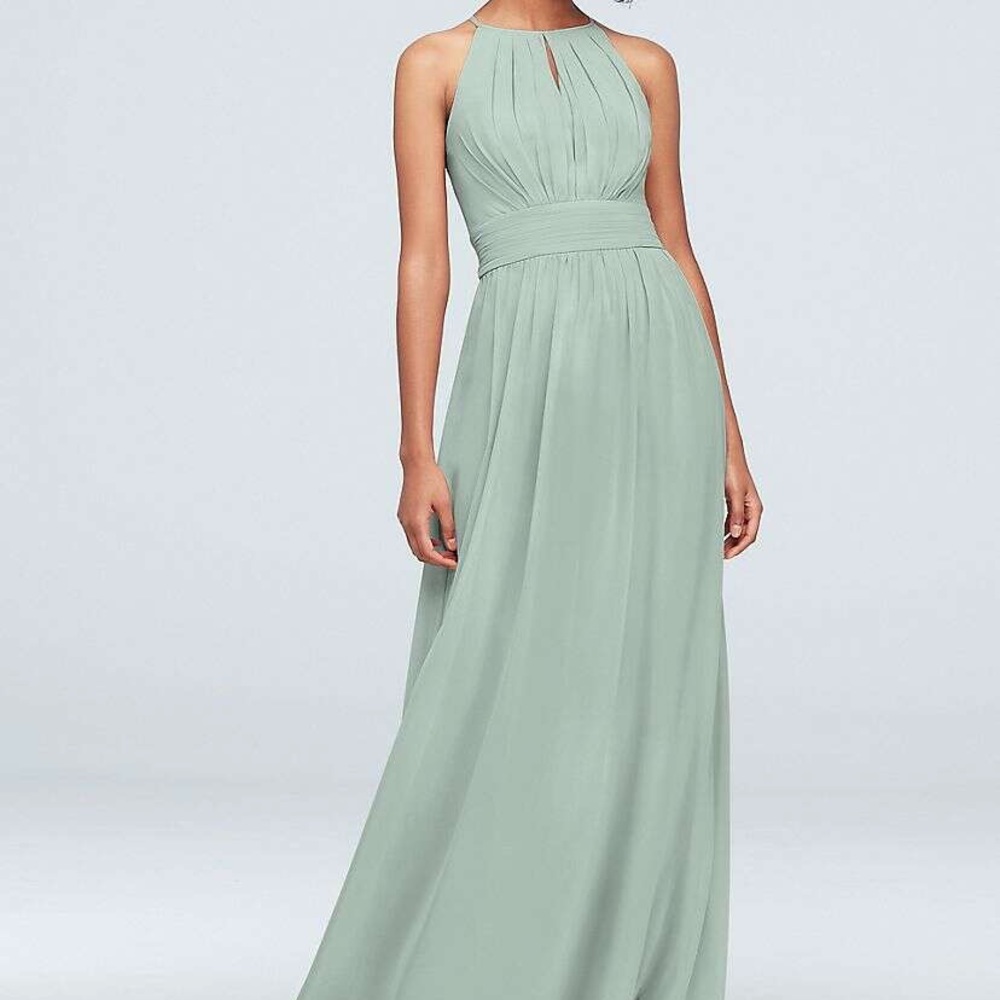 HIGH-NECK CHIFFON BRIDESMAID DRESS WITH KEYHOLE